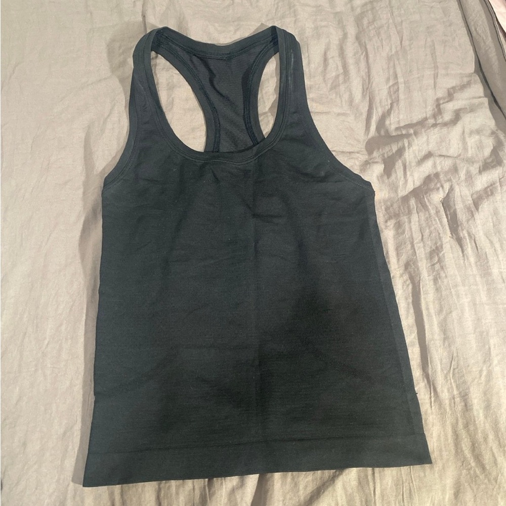 Lululemon tank top